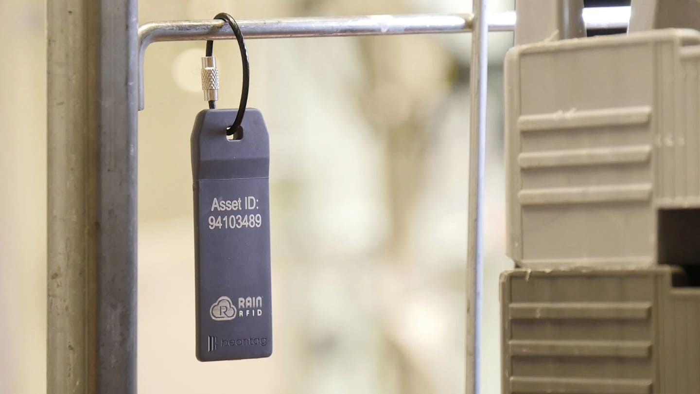 Ironside Classic: Rugged RFID UHF On-Metal Tag for Industrial